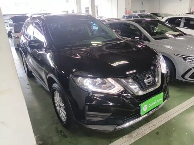 Nissan X-Trail — Фото автомобиля 3