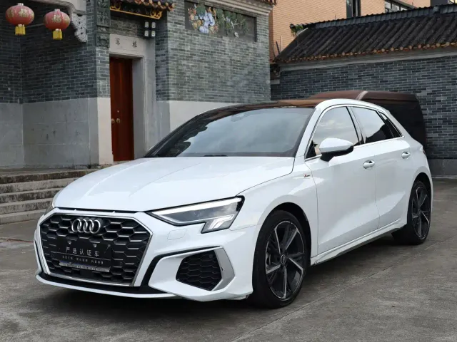 Фотография автомобиля — Audi A3