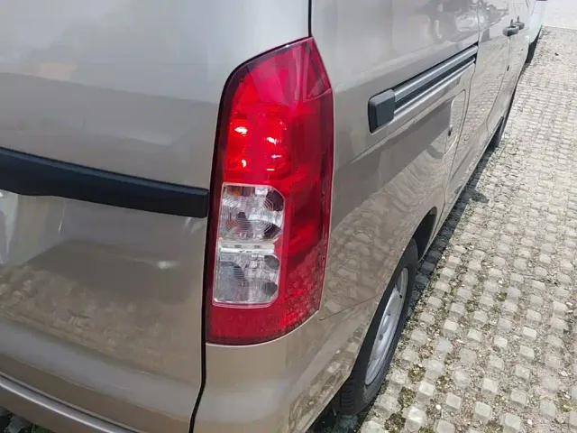 Wuling Hongguang V — Фото автомобиля 7