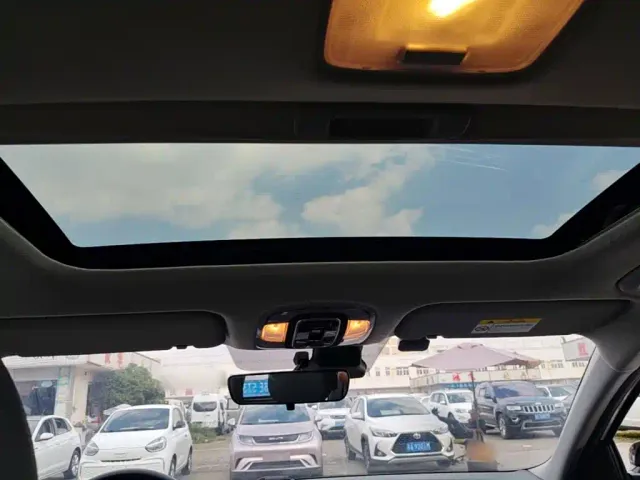 Hyundai Elantra — Фото автомобиля 17