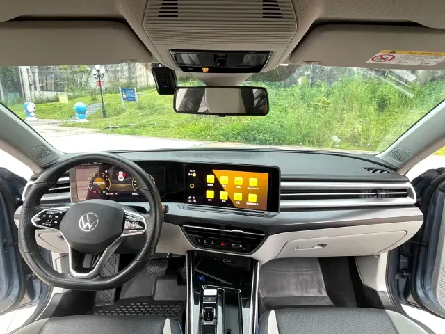 Volkswagen Lamando — Фото автомобиля 6