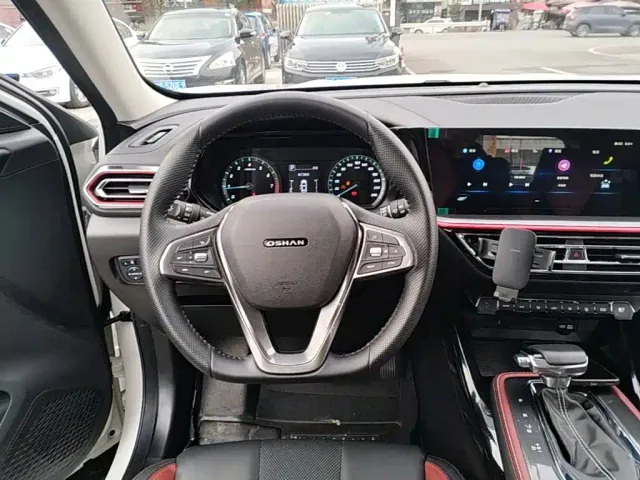 Changan Oushang X5 — Фото автомобиля 10