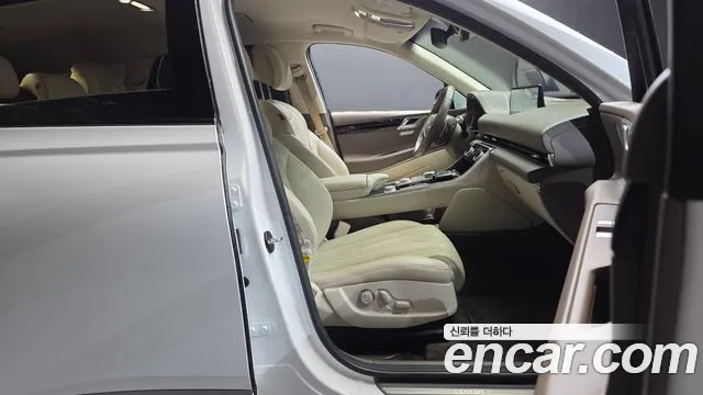 Genesis GV80 — Фото автомобиля 16
