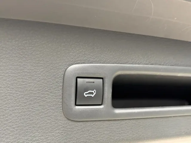 Toyota Granvia — Фото автомобиля 14