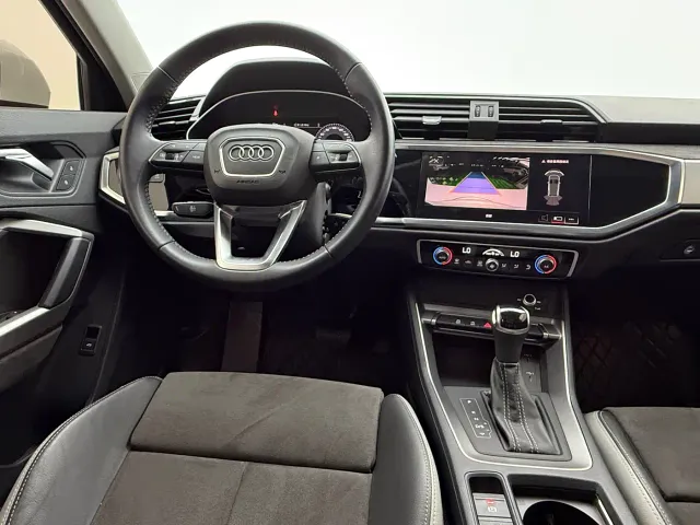 Audi Q3 — Фото автомобиля 10