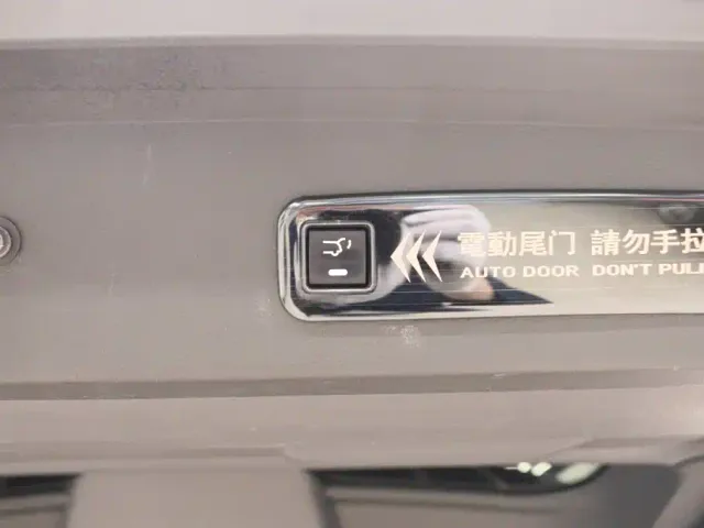 Toyota Granvia — Фото автомобиля 24
