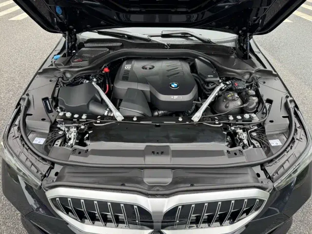 BMW 5 Series — Фото автомобиля 18