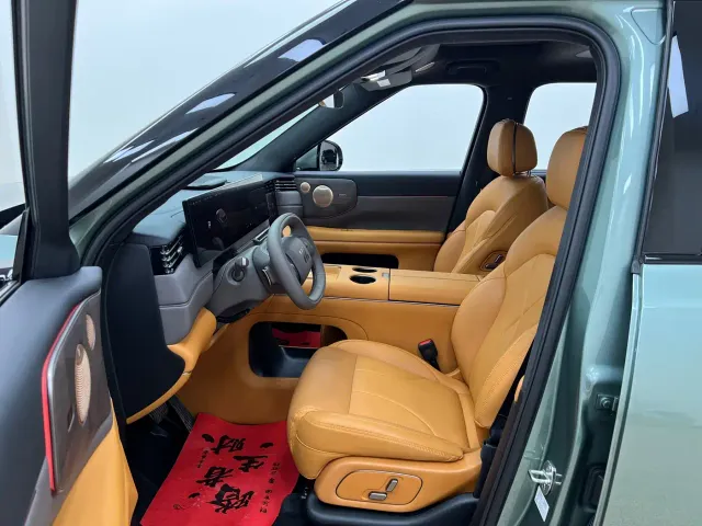 IM Motors LS8 — Фото автомобиля 15