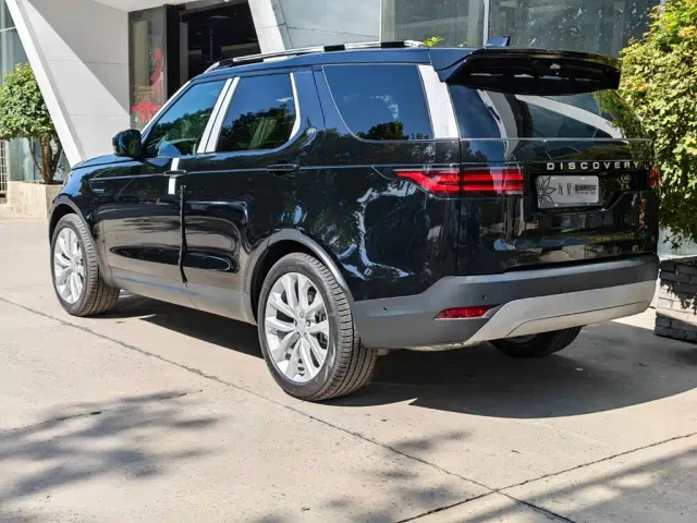 Land Rover Discovery — Фото автомобиля 3