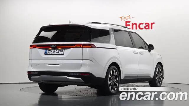 Фотография автомобиля — Kia Carnival Generation 4