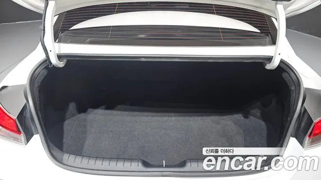 Hyundai Avante CN7 — Фото автомобиля 22