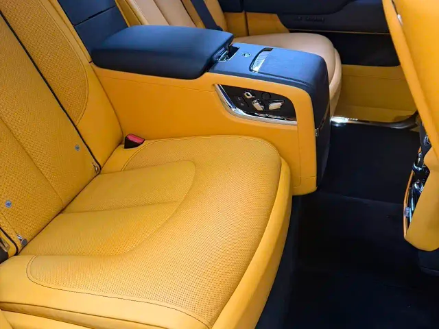 Rolls-Royce Cullinan — Фото автомобиля 6