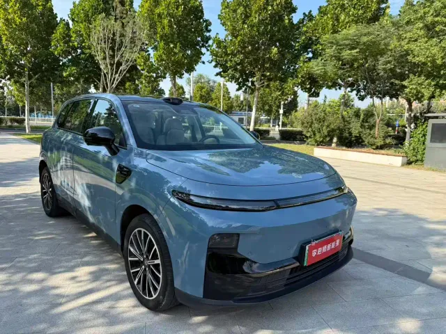 Leapmotor B10 — Фото автомобиля 3