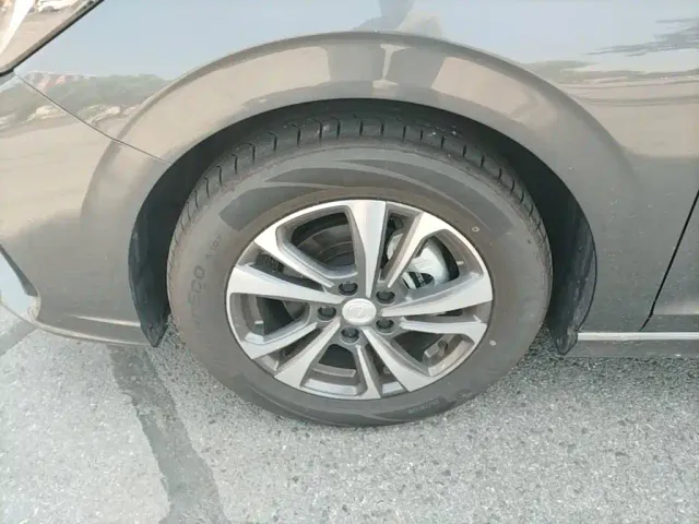 Changan Eado — Фото автомобиля 22
