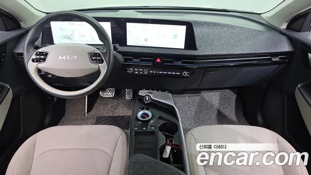 Kia EV6 — Фото автомобиля 2