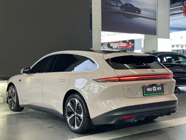 Nio ET5 Touring — Фото автомобиля 6