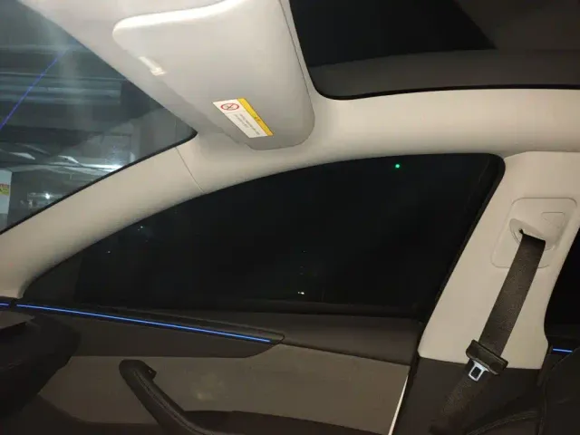 Tesla Model Y — Фото автомобиля 17