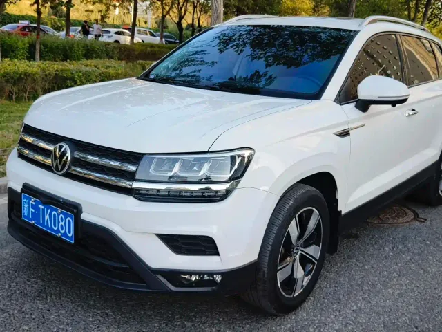 Volkswagen Tharu — Фото автомобиля 3