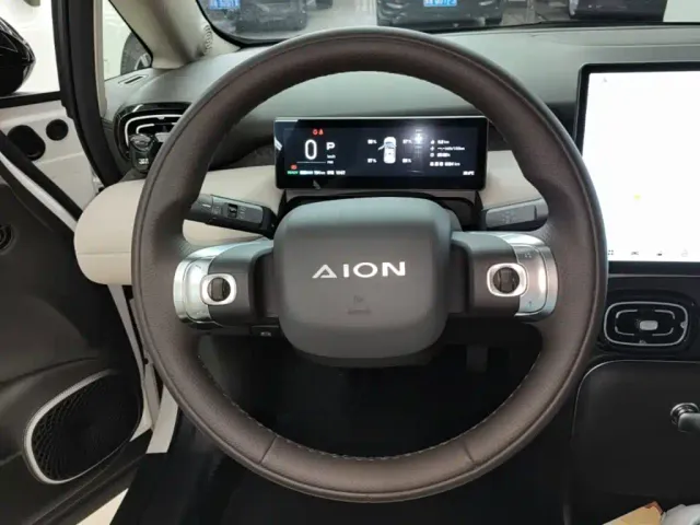 GAC Aion UT — Фото автомобиля 10