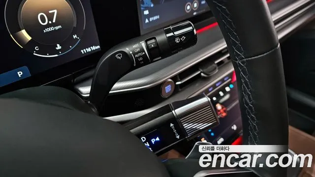 Hyundai Grandeur Grandeur (GN7) 2.5 Бензин 2WD — Фото автомобиля 9