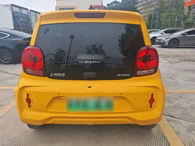 Roewe Clever — Фото автомобиля 5