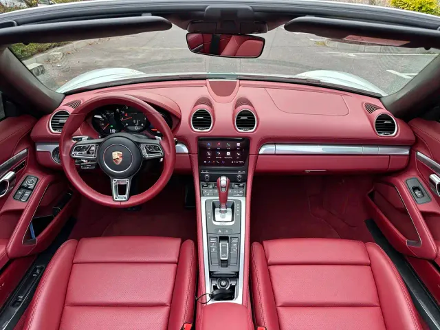 Porsche 718 — Фото автомобиля 10