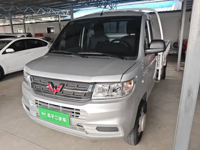 Фотография автомобиля — Wuling Rongguang New Truck