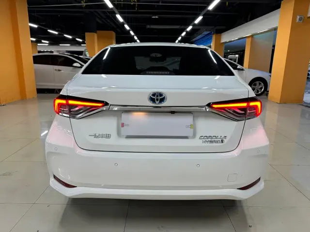 Toyota Corolla — Фото автомобиля 7