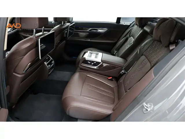 BMW 7 Series — Фото автомобиля 7