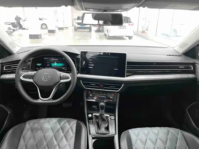 Volkswagen Sagitar — Фото автомобиля 9