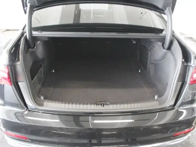 Audi A6L — Фото автомобиля 7