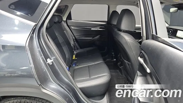 Kia Seltos New — Фото автомобиля 17
