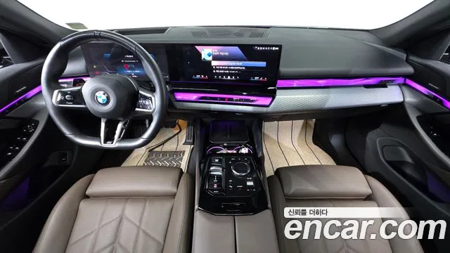 BMW 5 Series G60 — Фото автомобиля 10