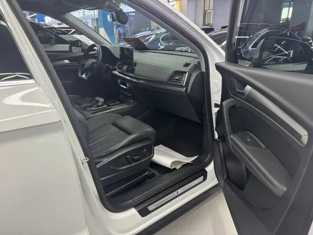 Audi Q5L — Фото автомобиля 7