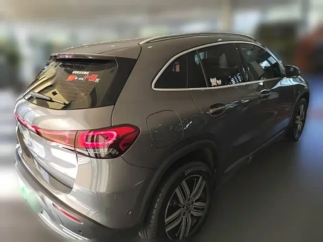 Mercedes-Benz EQA — Фото автомобиля 9