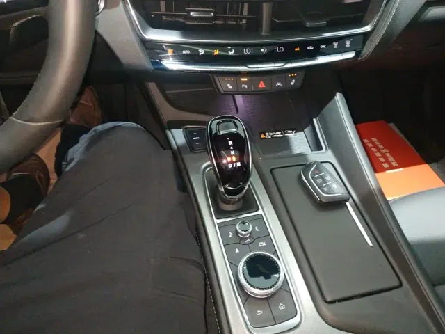 Cadillac CT5 — Фото автомобиля 13