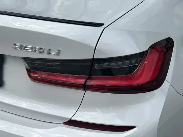 BMW 3 Series — Фото автомобиля 10