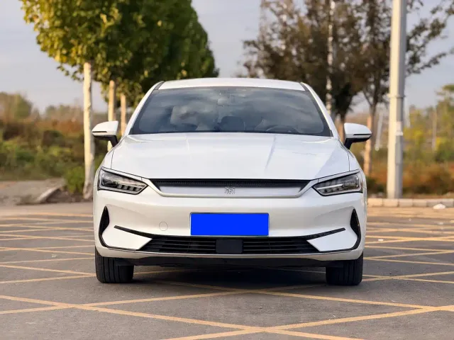 BYD Qin PLUS — Фото автомобиля 2