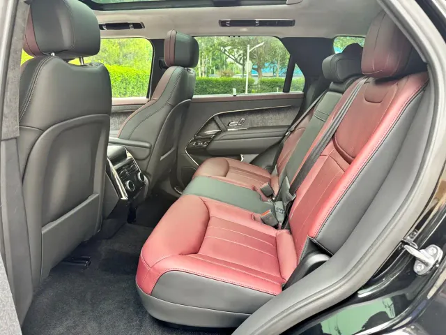 Land Rover Range Rover Sport — Фото автомобиля 18