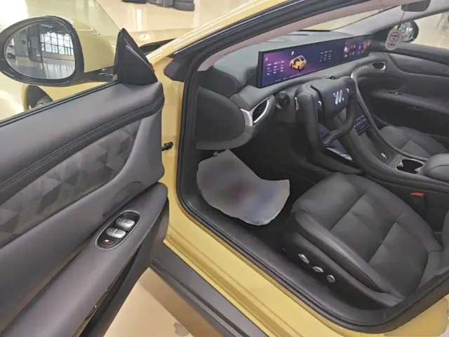 IM Motors L6 — Фото автомобиля 15