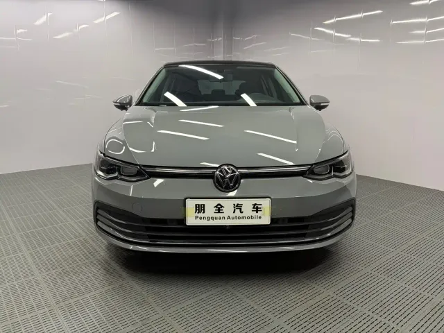 Volkswagen Golf — Фото автомобиля 2