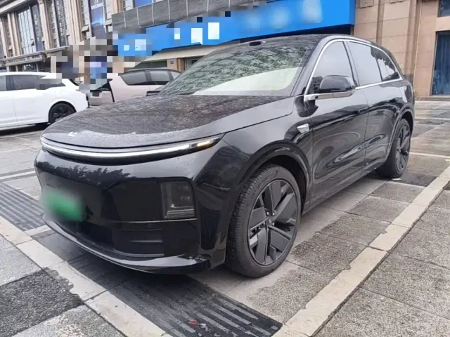 Фотография автомобиля — Li Auto L6