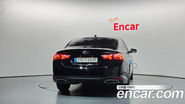 Chevrolet Malibu — Фото автомобиля 4