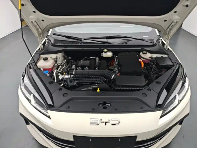 BYD Seal 06 — Фото автомобиля 19