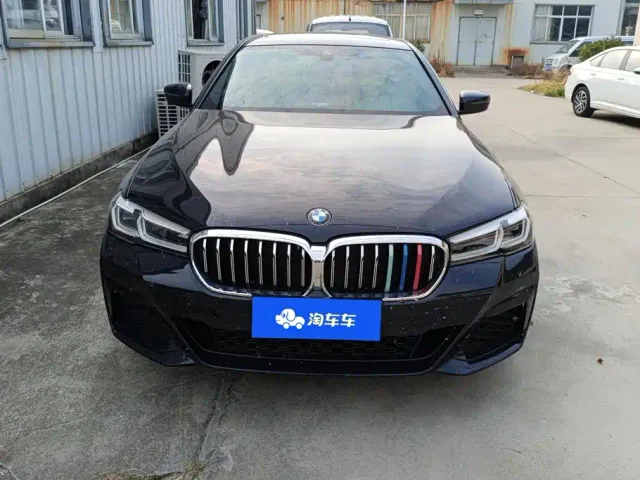 BMW 5 Series — Фото автомобиля 2