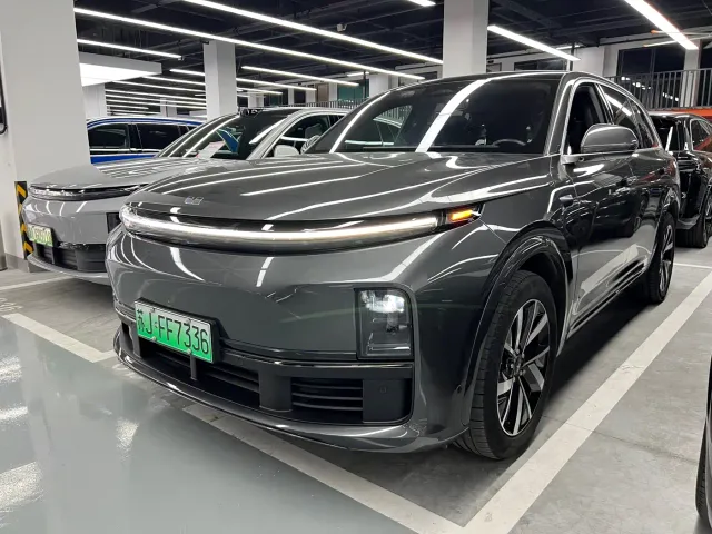 Фотография автомобиля — Li Auto L7