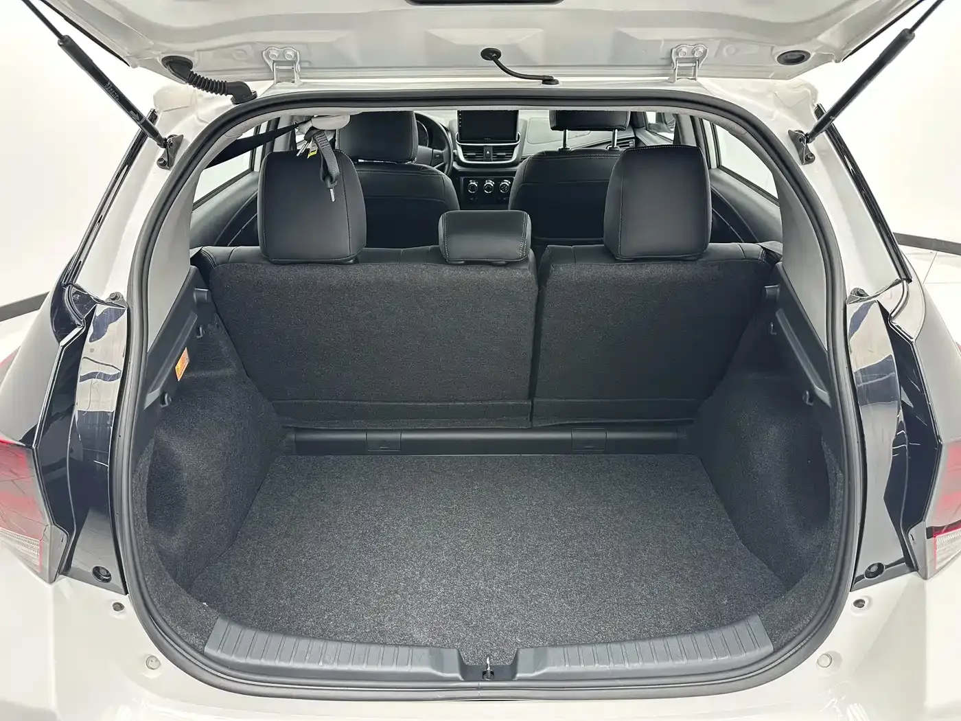 Toyota YARiS L Zhi Xuan 2022 Zhi Xuan X 1.5L CVT Luxury PLUS Edition — Фото автомобиля 15