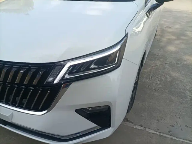 Wuling Jiachen — Фото автомобиля 23