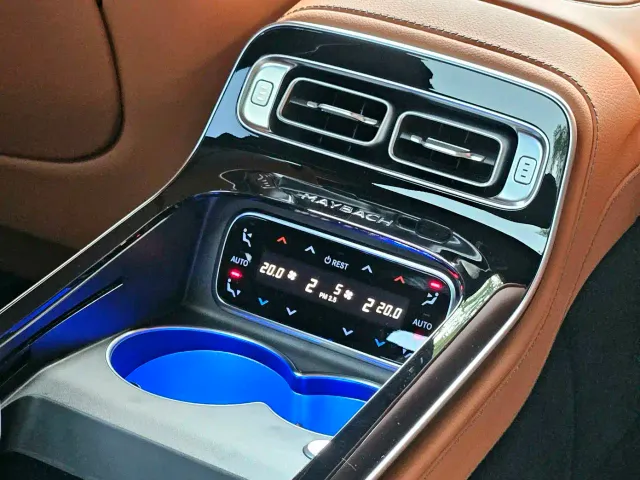 Mercedes-Benz Maybach S-Class — Фото автомобиля 20