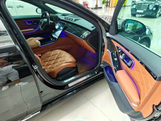 Mercedes-Benz Maybach S-Class — Фото автомобиля 12